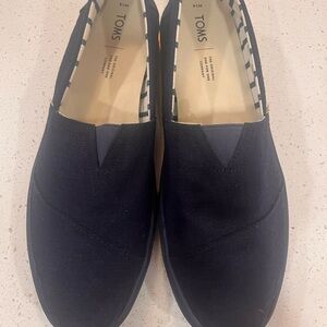 TOMS Men's Dark Blue Slip-On Loafers never worn